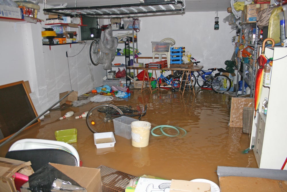 what to do if basement floods
